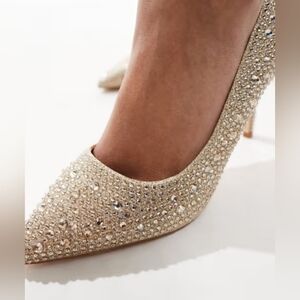 ✨Gold Glitter Studded Heels – Size 8 ✨